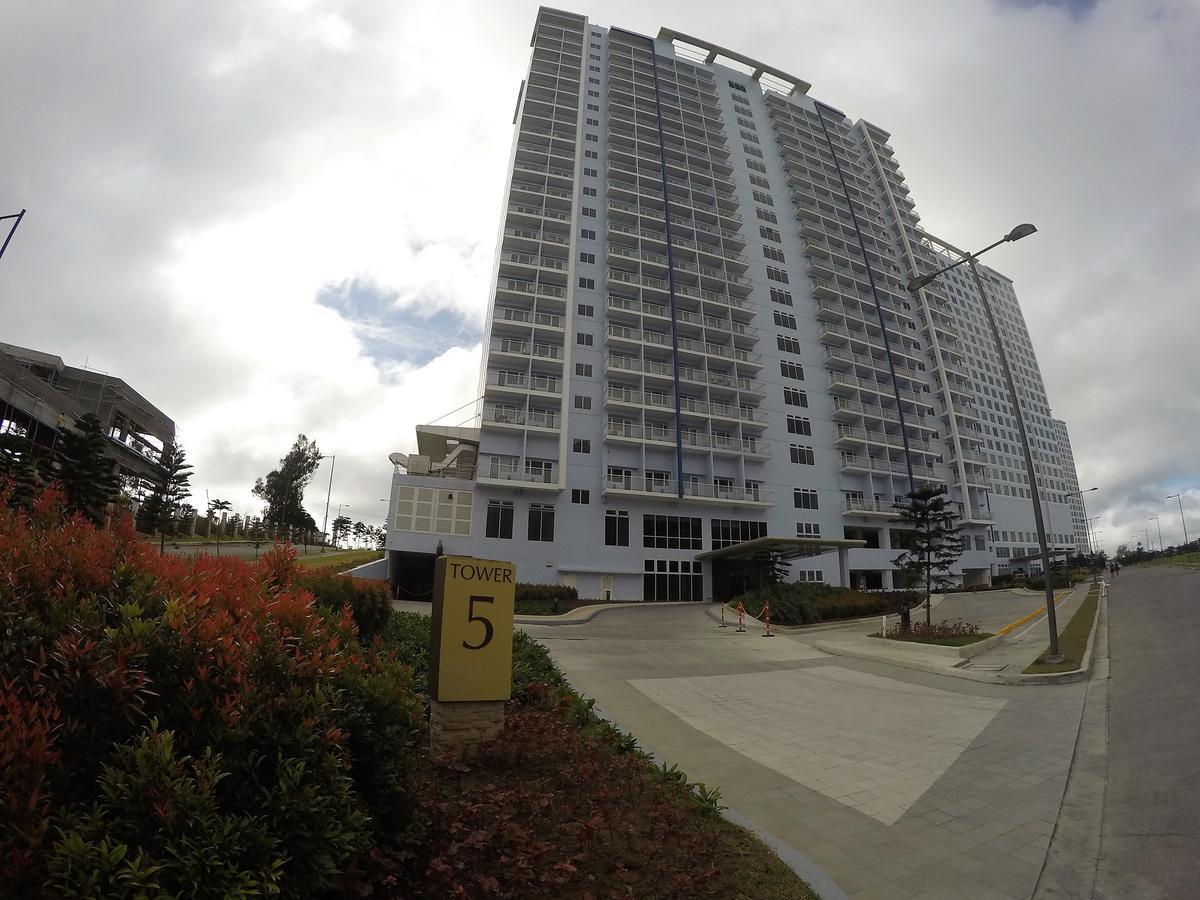 Wind Residence Condo - Tagaytay By Jaderooms Tagaytay City Luaran gambar